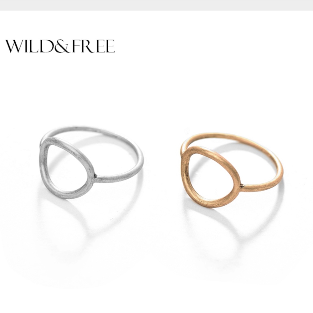 Ring with open circular design